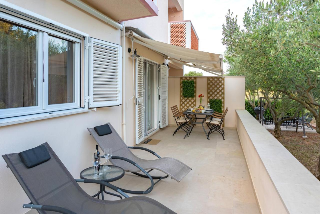 Apartment Yelica Zaton  Luaran gambar